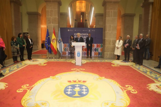 O Parlamento de Galicia acolle a exposición "Economía social no corazón da nosa historia"